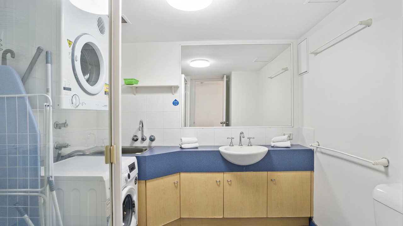 Photo of Bathroom in Broadbeach