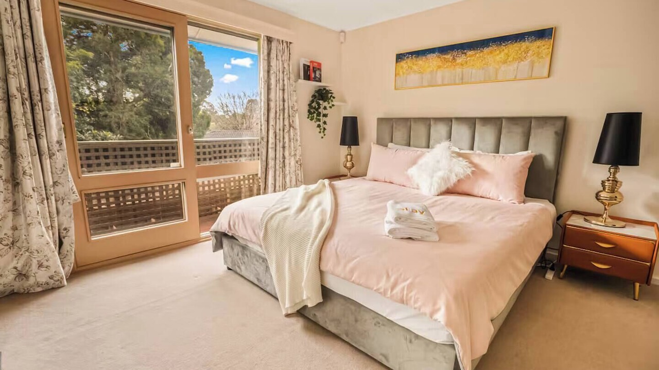 Photo of Bedroom in Wheelers Hill