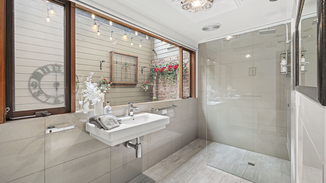 Photo of Bathroom in Tecoma