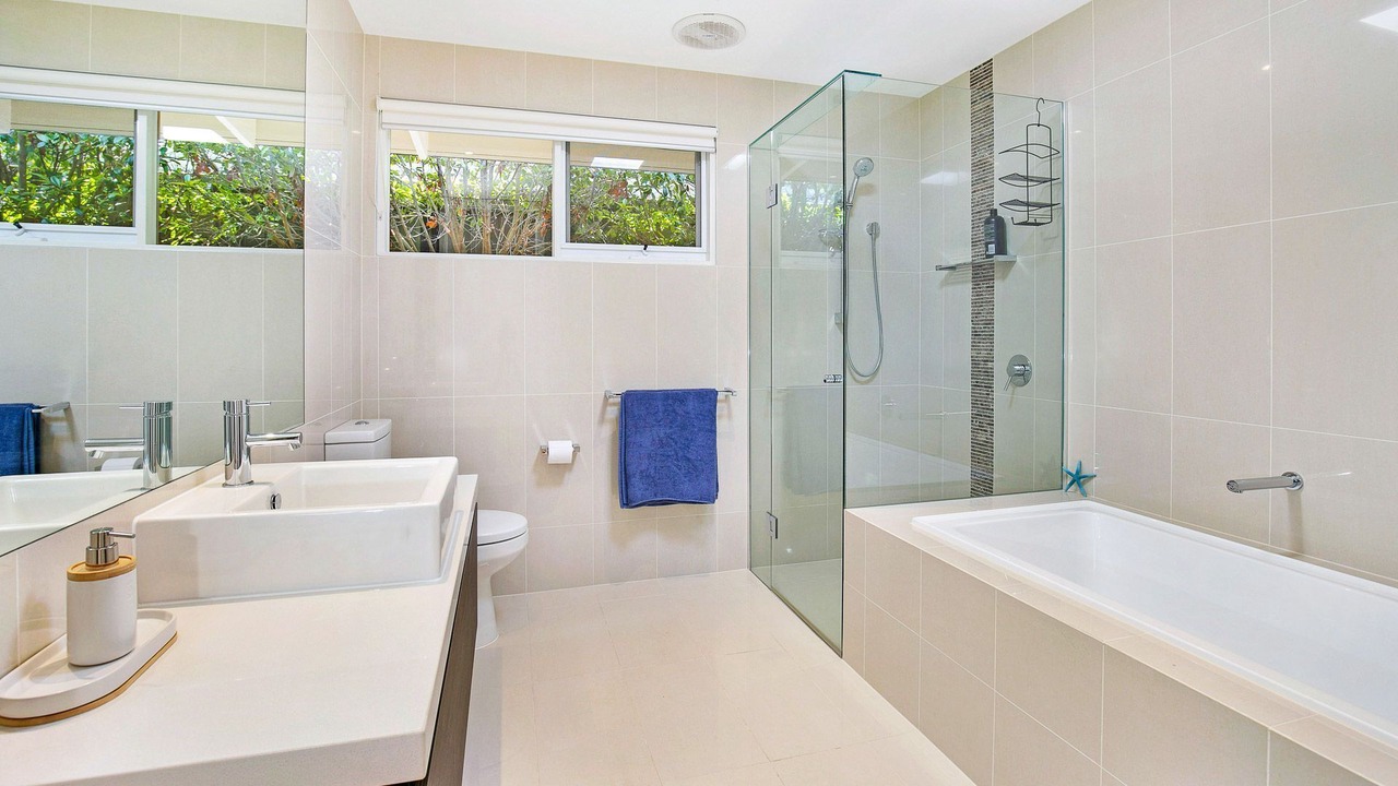 Photo of Bathroom in Cape Woolamai