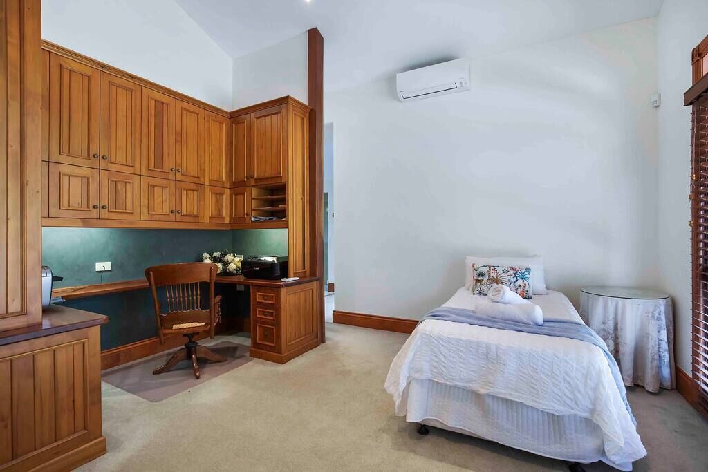 Photo of Bedroom in Upper Brookfield