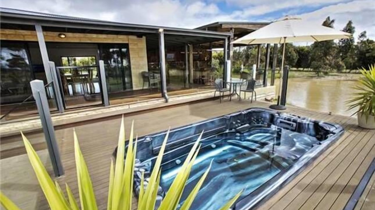 Photo of Patio Balcony in Cowes