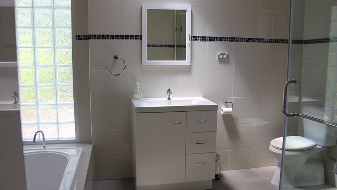 Photo of Bathroom in Cowes