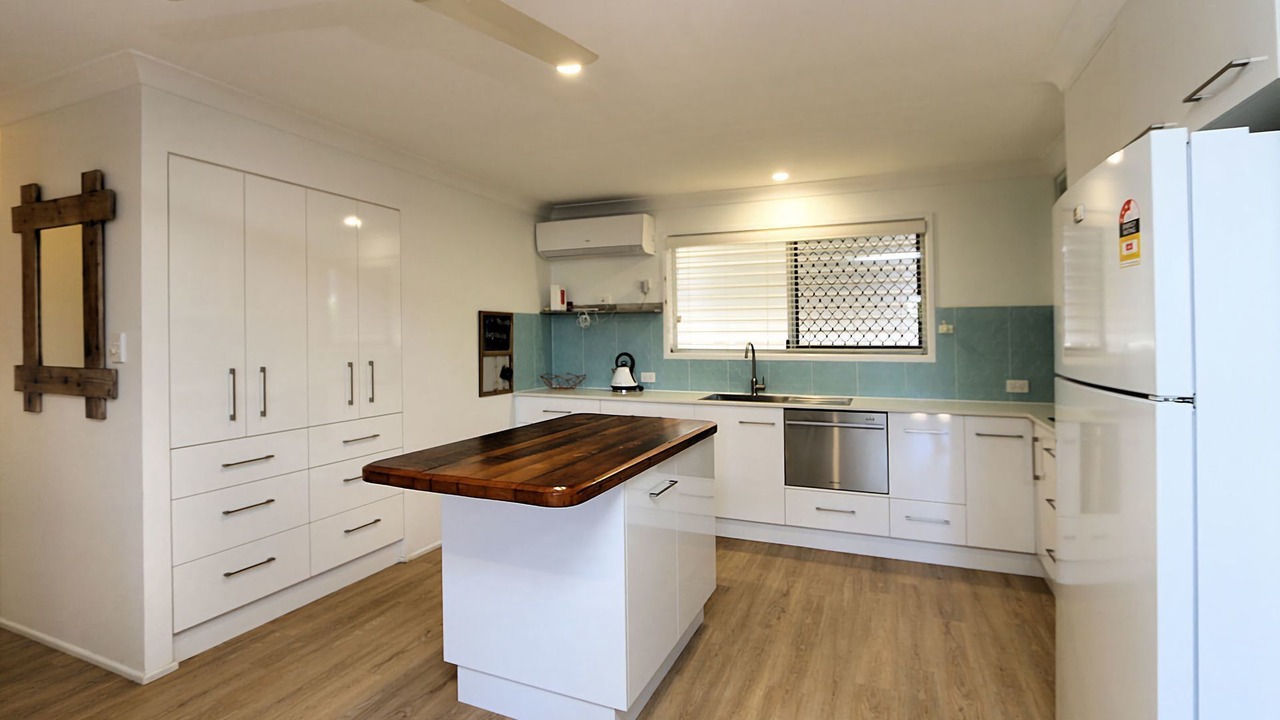 Photo of Kitchen in Elliott Heads