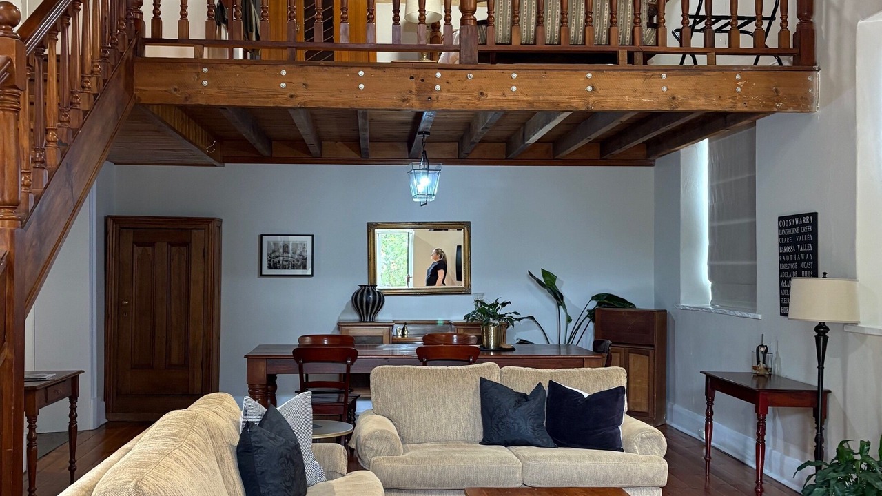 Photo of Livingroom in Clare