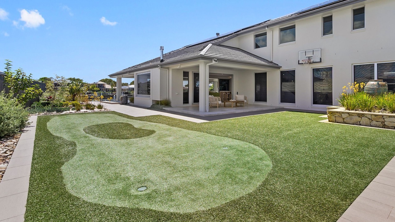 Photo of Outdoor in Pelican Waters