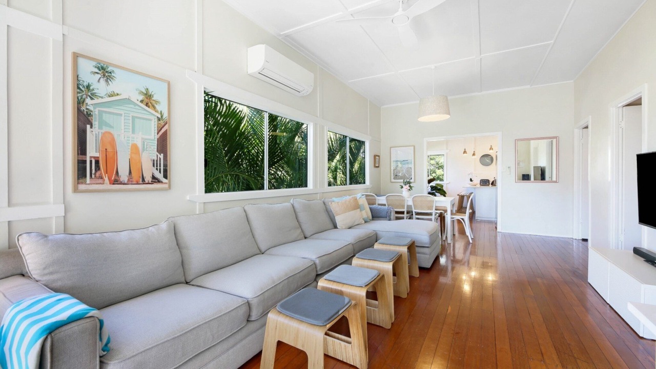 Photo of Livingroom in Burleigh Heads