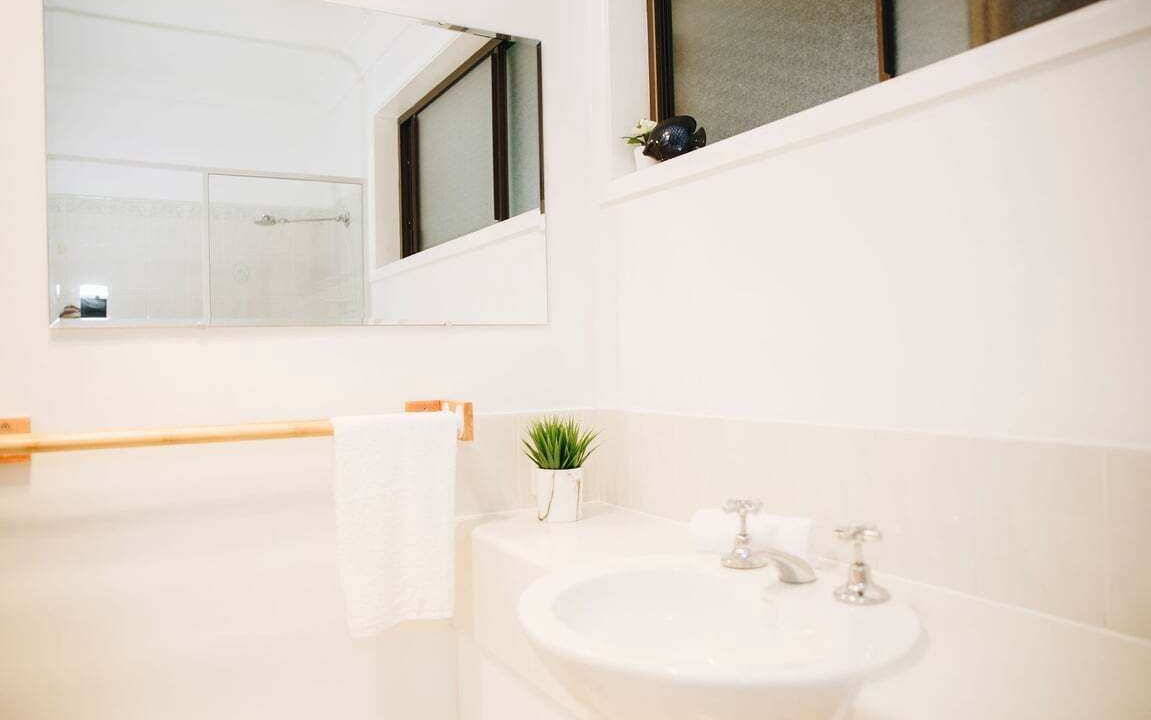 Photo of Bathroom in Warana