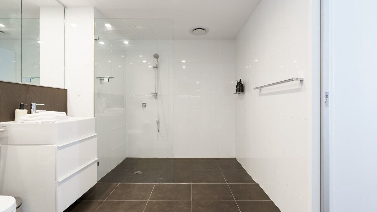 Photo of Bathroom in Reid