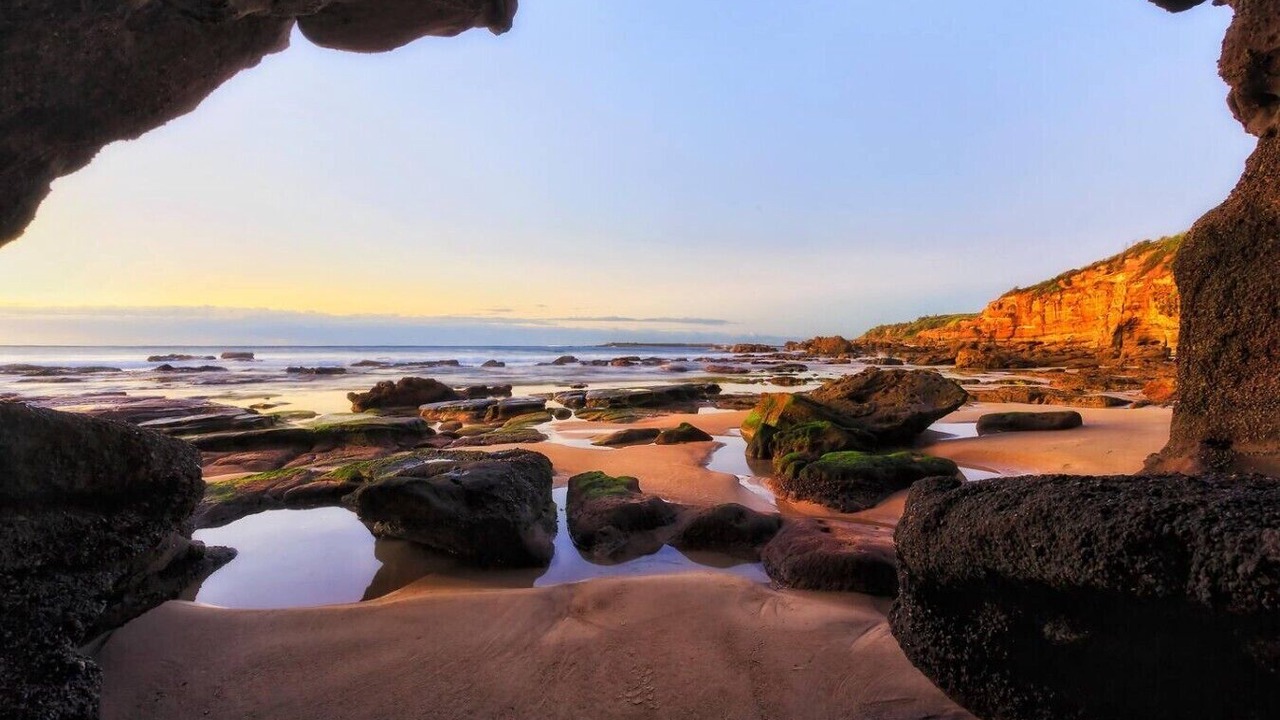 Photo of Others in Caves Beach