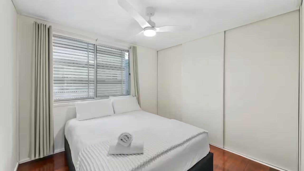 Photo of Bedroom in Golden Beach