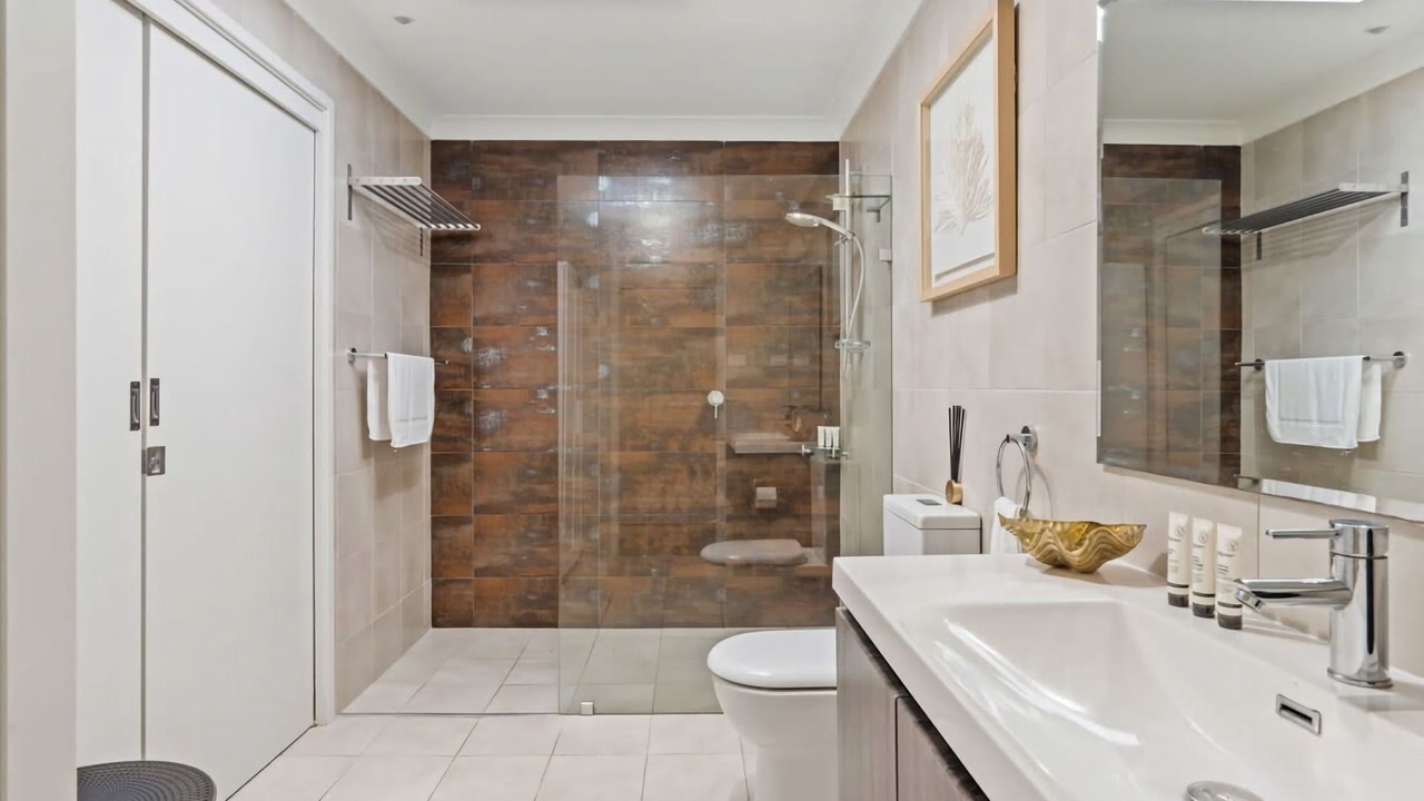 Photo of Bathroom in Salamander Bay