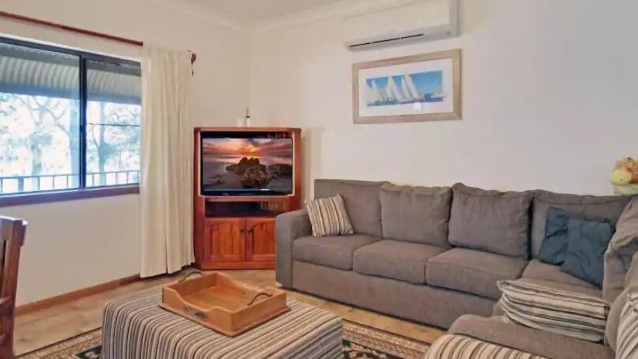 Photo of Livingroom in Mannering Park