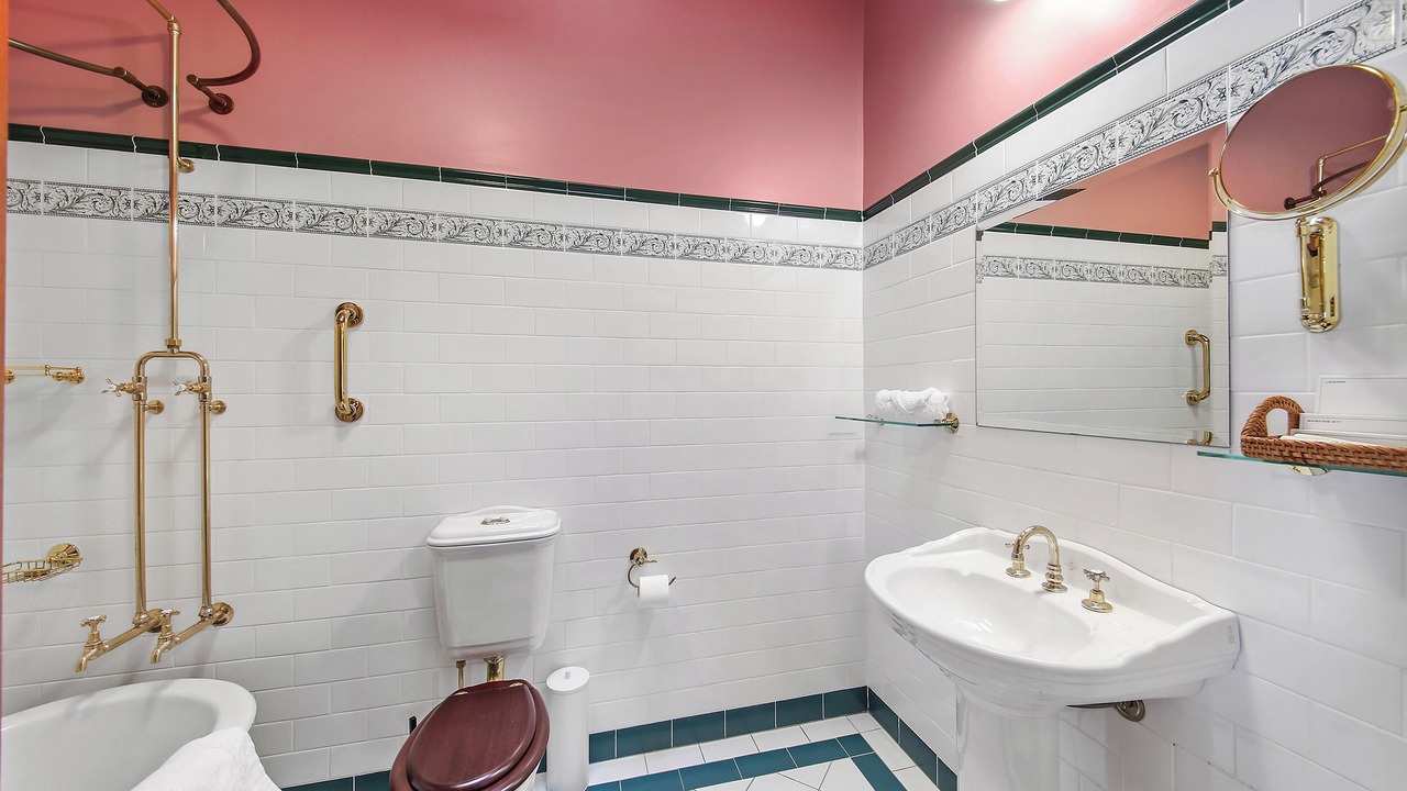 Photo of Bathroom in Draper