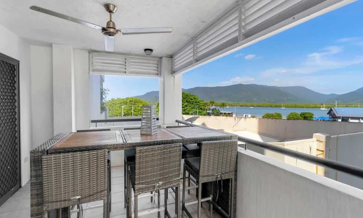 Photo of Patio Balcony in Cairns Central Business District