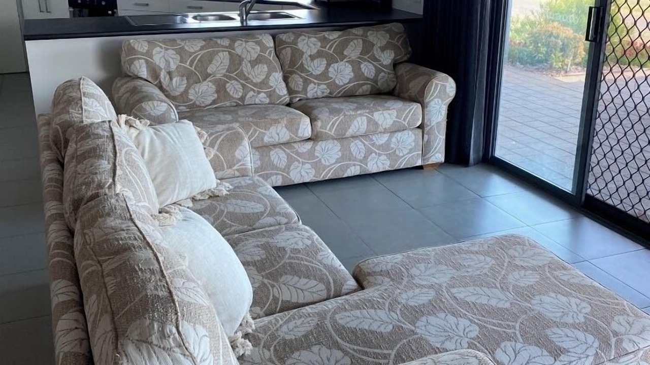 Photo of Livingroom in Tickera