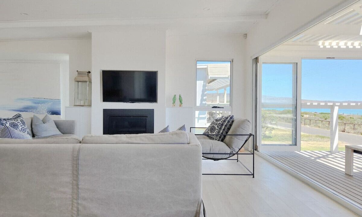 Photo of Livingroom in Silver Sands