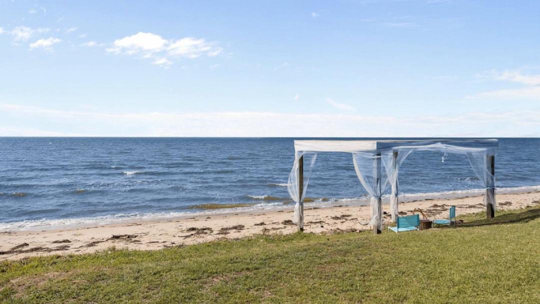 Photo of Others in Beachmere