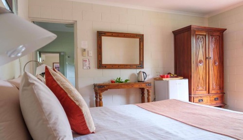 Gardenview Room