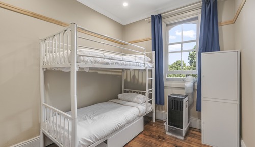 Mixed 2 Beds with Shared Bathroom