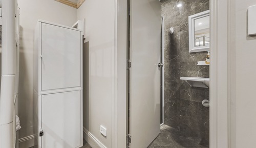 Double Bedroom with Private Bathroom