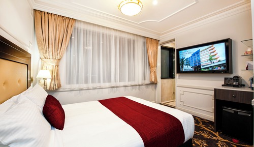 Luxury Suite, 1 Queen Bed, Bathtub
