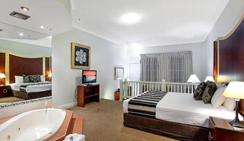 Suite with Spa Bath