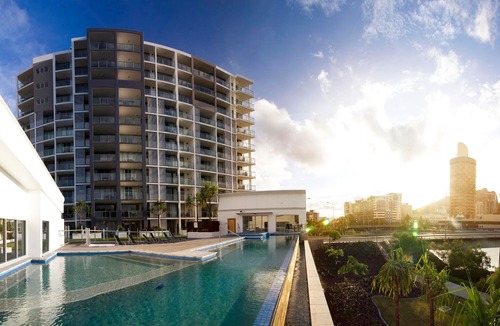 South Townsville Hotel | Oaks Townsville Gateway Suites